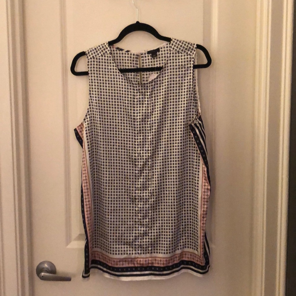 Ann Taylor Sleeveless Blouse. Large. NWT